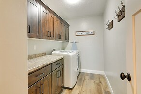 Ranch Escape w/ Patio ~ 21 Mi to Bryce Canyon