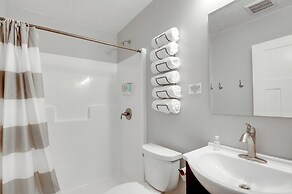 Ranch Escape w/ Patio ~ 21 Mi to Bryce Canyon