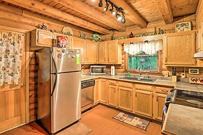 Serene Brevard Cabin ~ 7 Miles to State Forest!