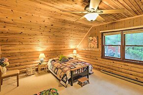 Serene Brevard Cabin ~ 7 Miles to State Forest!