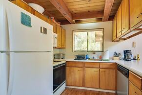 6 Mi to Yosemite National Park: Retreat w/ Deck!