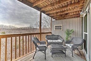 Branson West Condo w/ Balcony & Resort Amenities