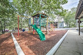 Branson West Condo w/ Balcony & Resort Amenities