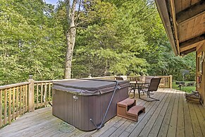 Secluded Stanardsville Cabin w/ 10 Acres & Hot Tub