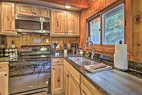 Secluded Stanardsville Cabin w/ 10 Acres & Hot Tub