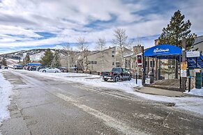 Ski-in/ski-out Retreat: Walk to Granby Ranch!