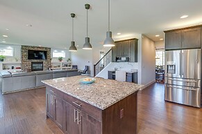 Spacious Carnation Home w/ Grill & Large Yard