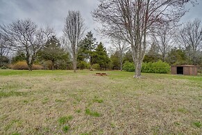 Shell Knob Home w/ Fire Pit, Near Table Rock Lake!