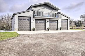 Spacious Recently Built Home < 1 Mi to Lake!