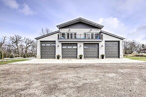 Spacious Recently Built Home < 1 Mi to Lake!
