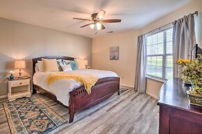 Family-friendly Condo ~ 3 Mi to Branson Landing