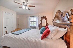 Family-friendly Condo ~ 3 Mi to Branson Landing