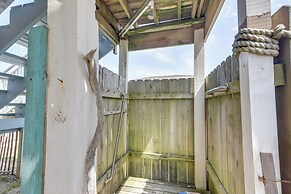 Walk to Gulf: Surfside Beach Home w/ Deck