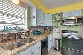 Walk to Gulf: Surfside Beach Home w/ Deck