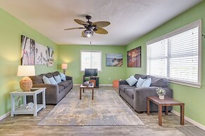 Walk to Gulf: Surfside Beach Home w/ Deck