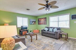 Walk to Gulf: Surfside Beach Home w/ Deck