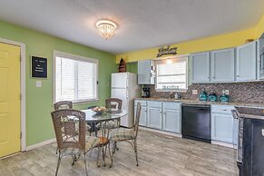 Walk to Gulf: Surfside Beach Home w/ Deck