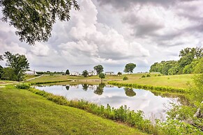 Cozy Missouri Retreat w/ Pool, Pond & Fire Pit!