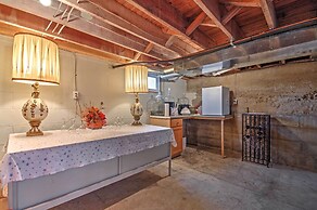Cozy Missouri Retreat w/ Pool, Pond & Fire Pit!