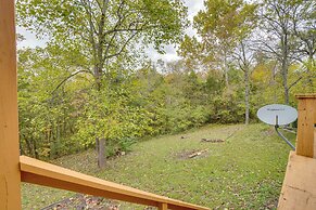 Table Rock Lake Cabin w/ Deck & Bar!