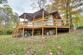 Table Rock Lake Cabin w/ Deck & Bar!