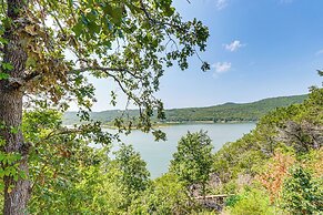 Table Rock Lake Hideaway w/ Deck: Bring Your Boat!