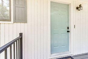 Table Rock Lake Hideaway w/ Deck: Bring Your Boat!