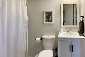 Table Rock Lake Hideaway w/ Deck: Bring Your Boat!