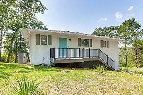Table Rock Lake Hideaway w/ Deck: Bring Your Boat!