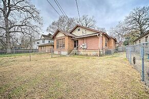 Texarkana Pet-friendly Pad w/ Fenced Backyard