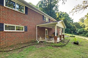 Lexington Apt Rental Near VA Military Institute!