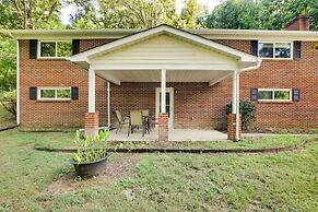 Lexington Apt Rental Near VA Military Institute!