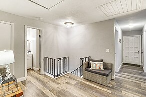 Waterfront Yard, Dock + Game Room: Linn Creek Home