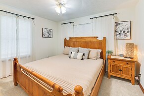 Williamstown Gem w/ Private Pool & Hot Tub!