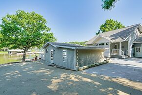 Private Dock on Fishing Cove: Camdenton Getaway