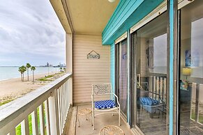 Waterfront Corpus Christi Escape w/ Pool Access!