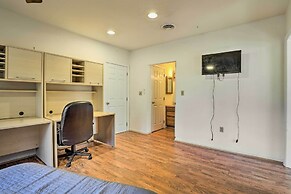 Wilmington Apartment - Close to Hiking & Dtwn