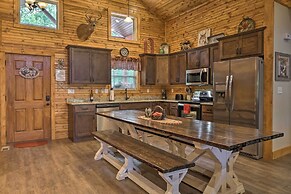 Branson West Cabin w/ Pool Access & Golfing