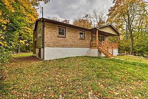 12 Mi to Camelback Ski Resort: Home w/ Decks!