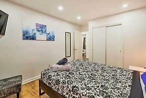 12 Mi to Camelback Ski Resort: Home w/ Decks!