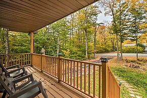 12 Mi to Camelback Ski Resort: Home w/ Decks!