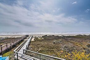 Oceanfront Freeport House w/ Private Beach!