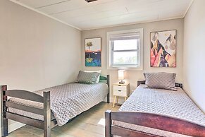 Amenity-packed Nebo Oasis w/ Deck & Mtn Views