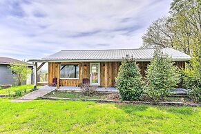 Amenity-packed Nebo Oasis w/ Deck & Mtn Views