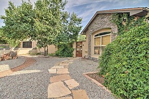 Albuquerque Studio With Shared Pool & Fire Pit!
