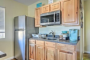 Albuquerque Studio With Shared Pool & Fire Pit!