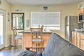 Albuquerque Studio With Shared Pool & Fire Pit!