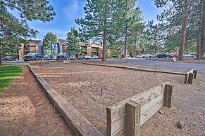 Bend Condo w/ Deck, Resort-style Amenities & Views