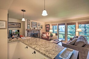 Bend Condo w/ Deck, Resort-style Amenities & Views