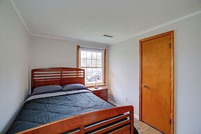 Bluefield Home w/ Covered Deck - Near Parks!